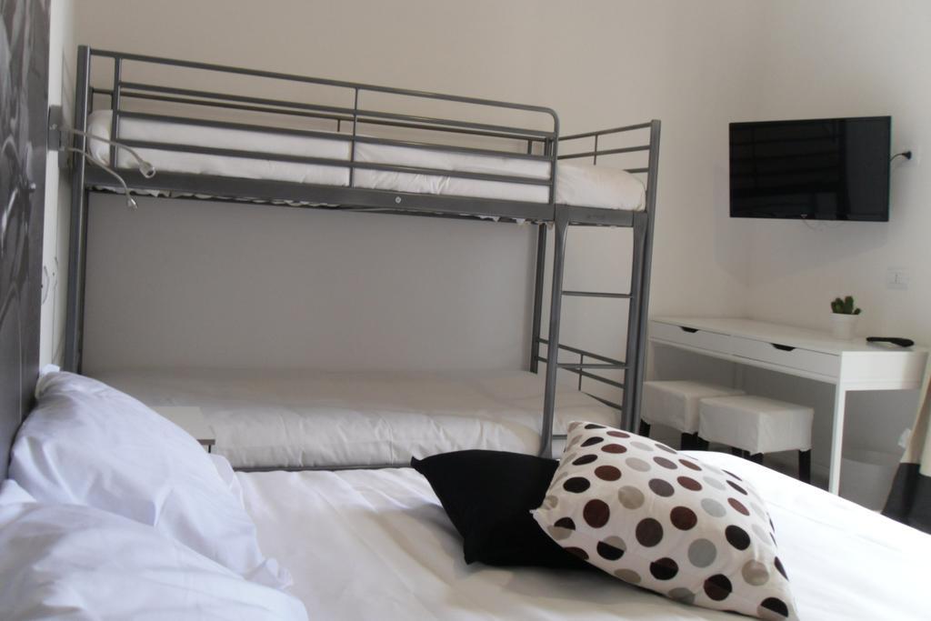5 Rooms Affittacamere Civitavecchia Camera foto