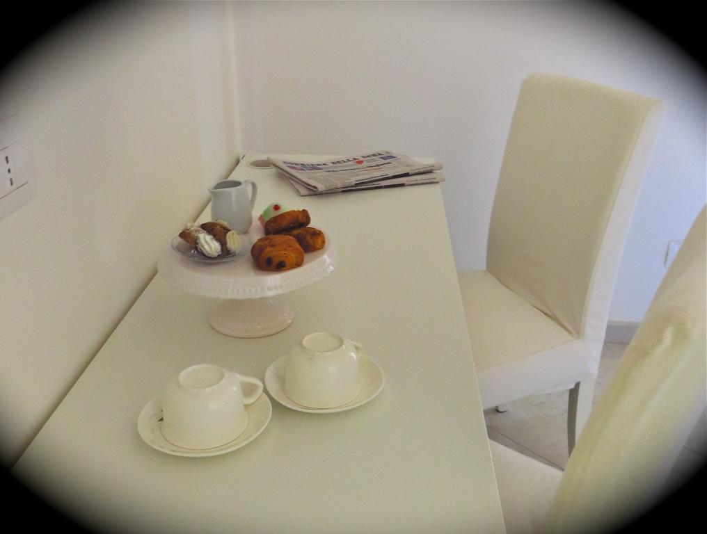 5 Rooms Affittacamere Civitavecchia Esterno foto